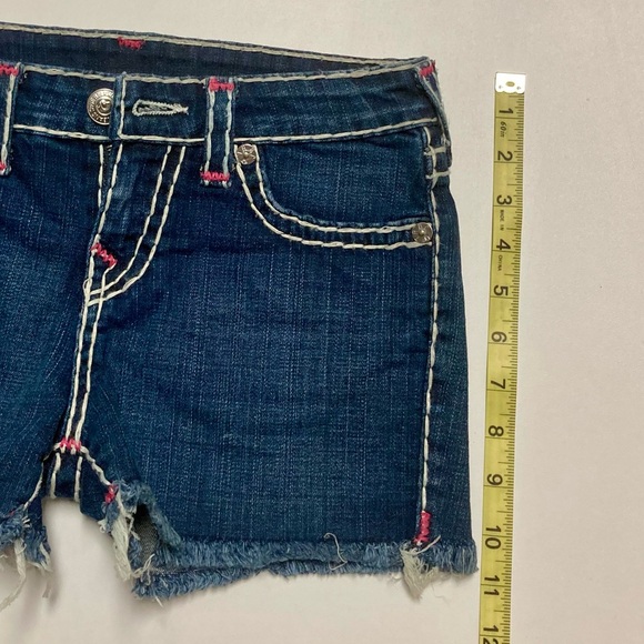 Girl’s True Religion shorts - Picture 7 of 9